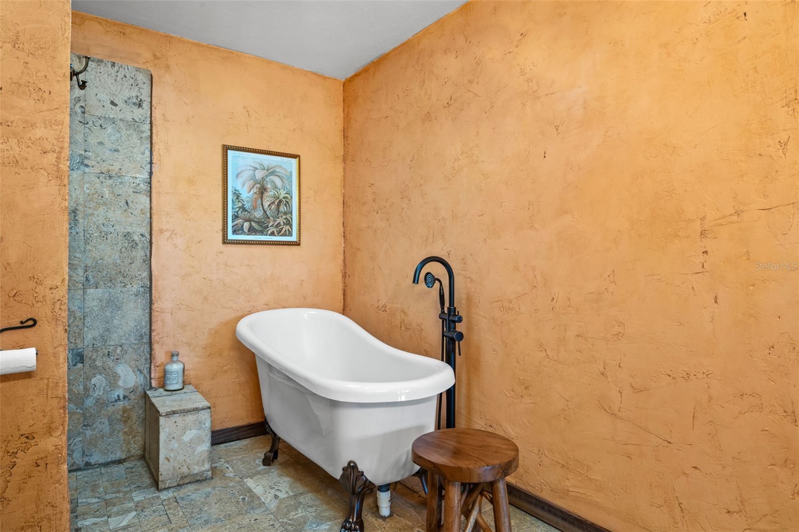 CARR 3351 KM 4.1 CAMINO EL ITALIANO