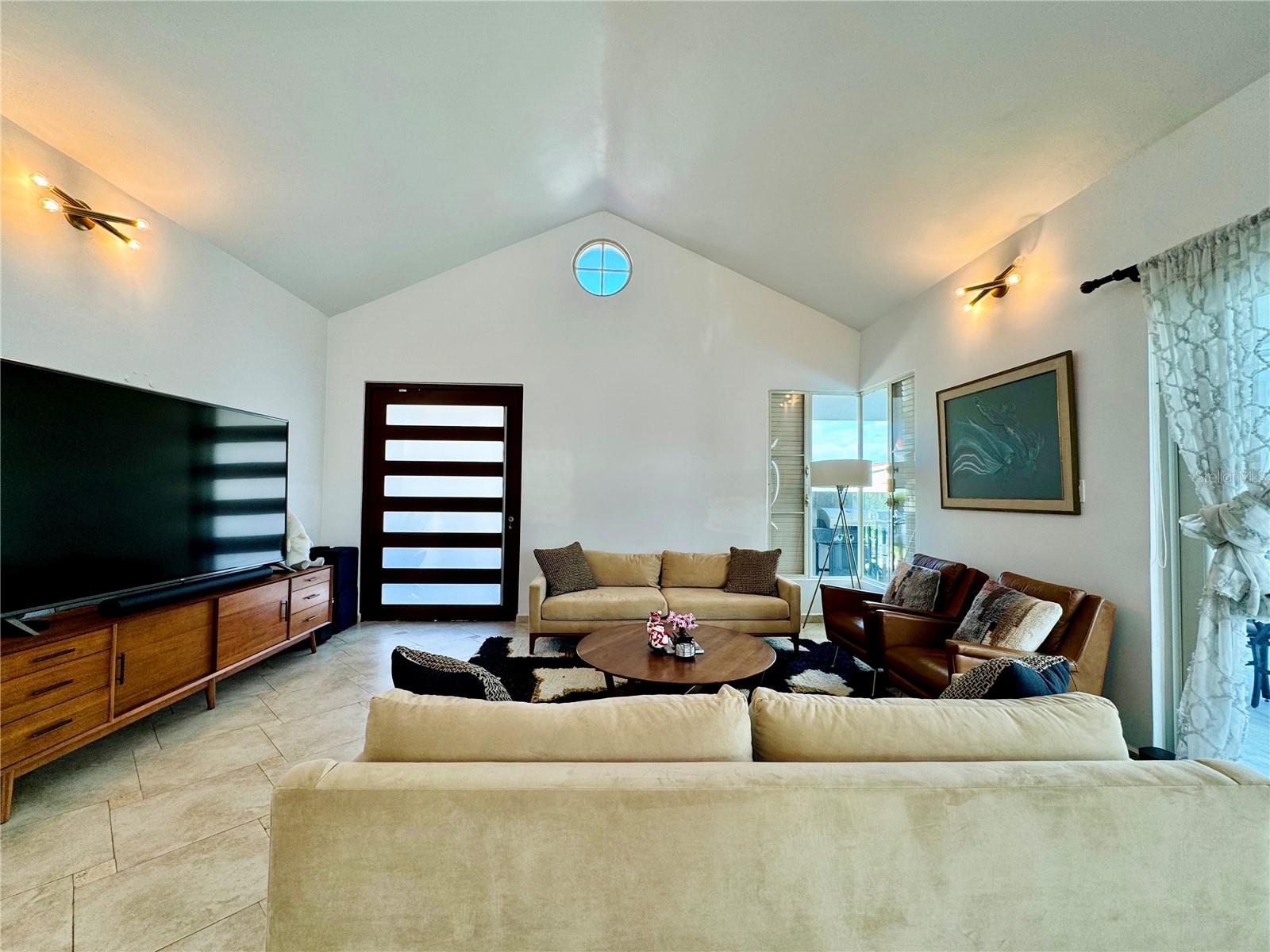 195 CAMINO DEL NARCIZO SABANERA