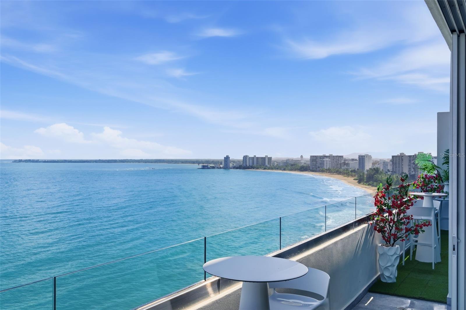 3307 AVE. ISLA VERDE #PH 1-2