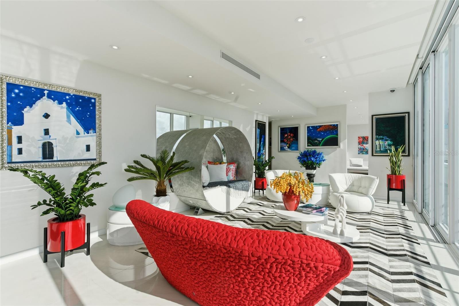 3307 AVE. ISLA VERDE #PH 1-2