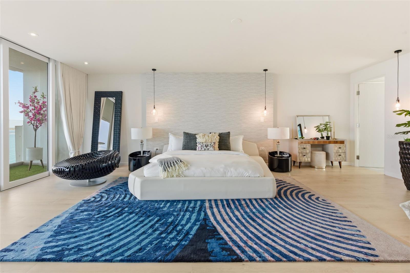 3307 AVE. ISLA VERDE #PH 1-2