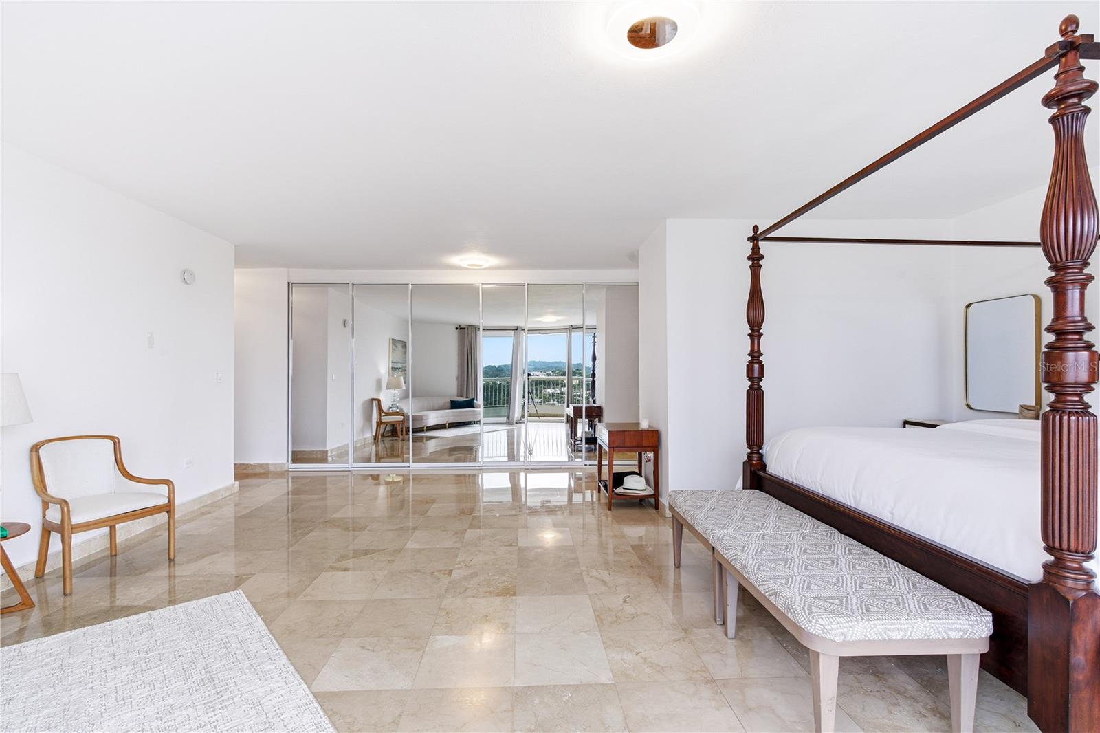 1010 CALLE ORQUID #704