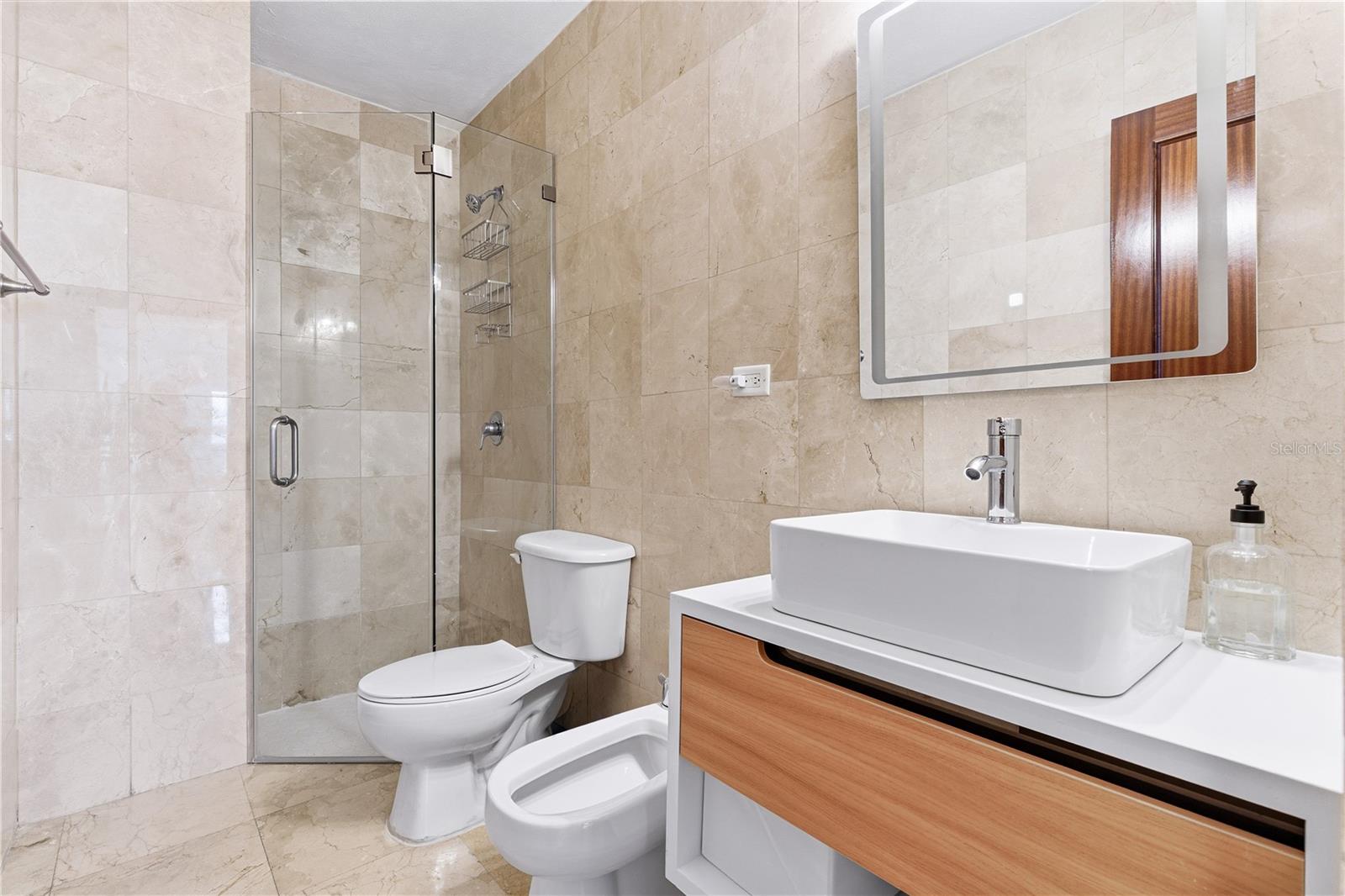 1010 CALLE ORQUID #704