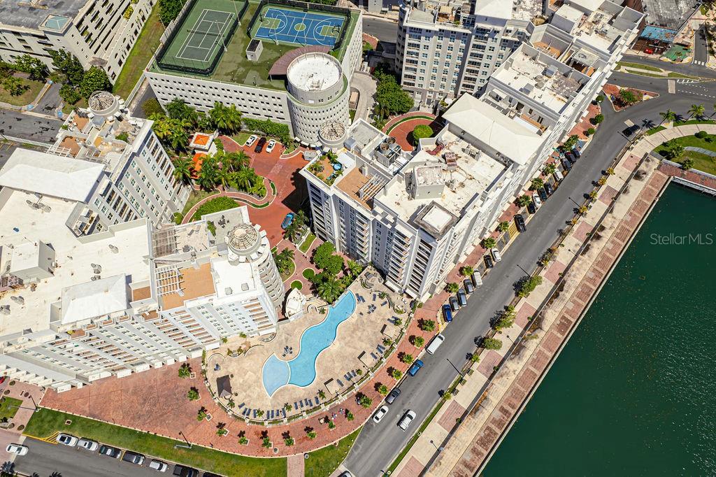 100 CALLE DEL MUELLE CAPITOLIO PLAZA #1408