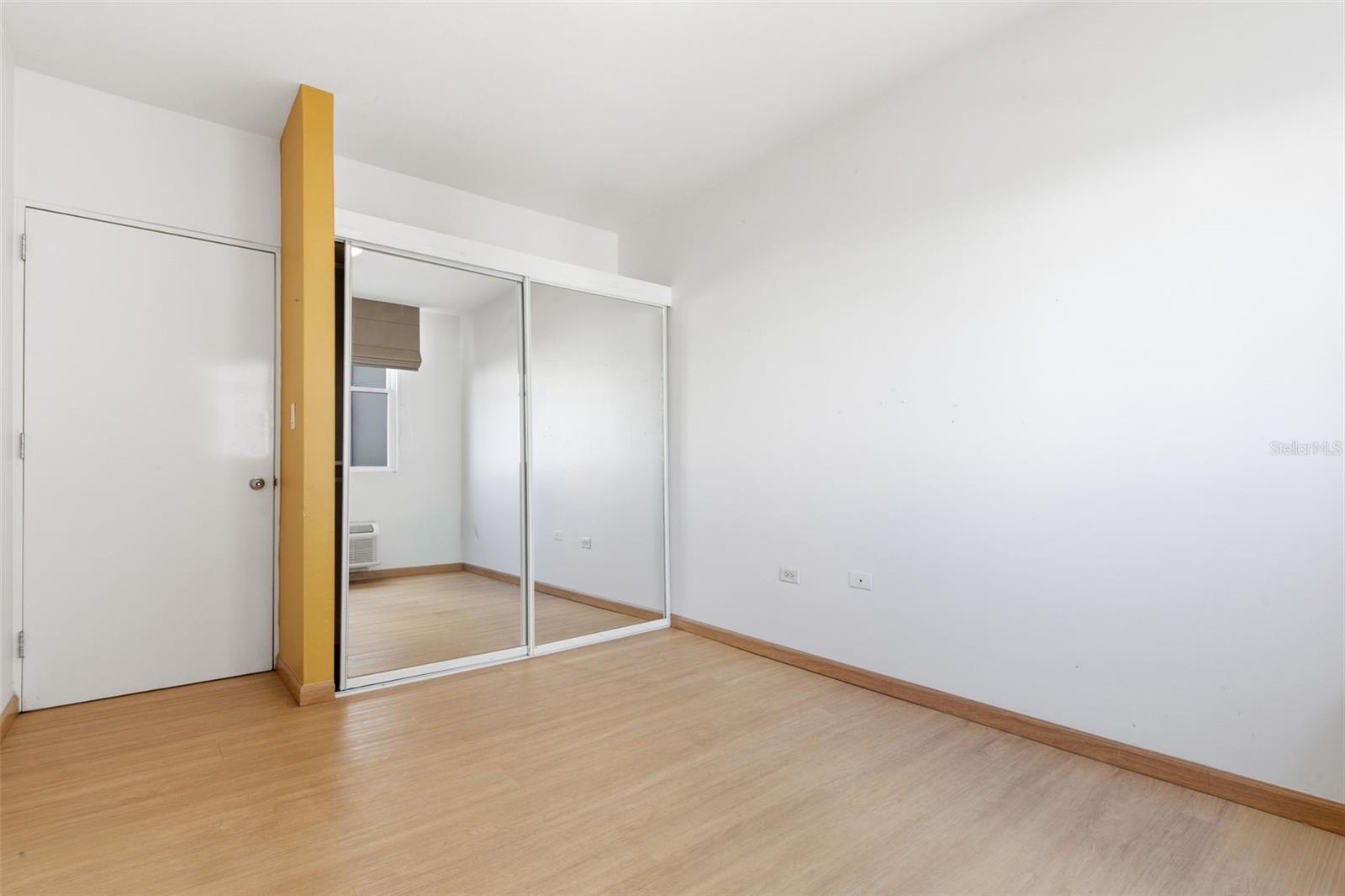 100 CALLE DEL MUELLE CAPITOLIO PLAZA #1408