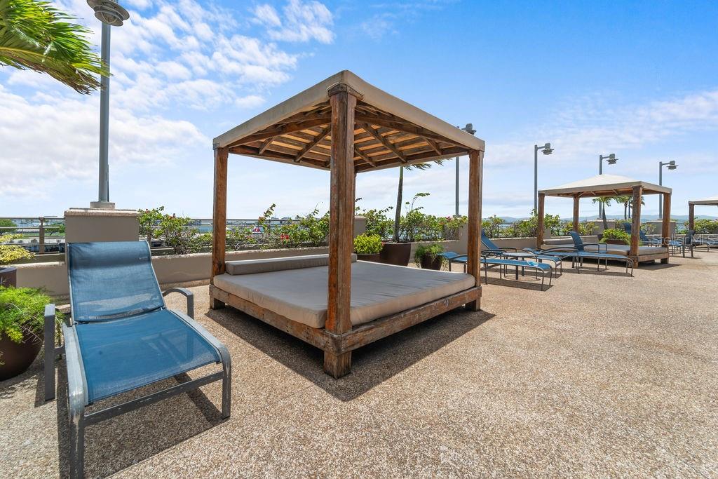 100 CALLE DEL MUELLE CAPITOLIO PLAZA #1408