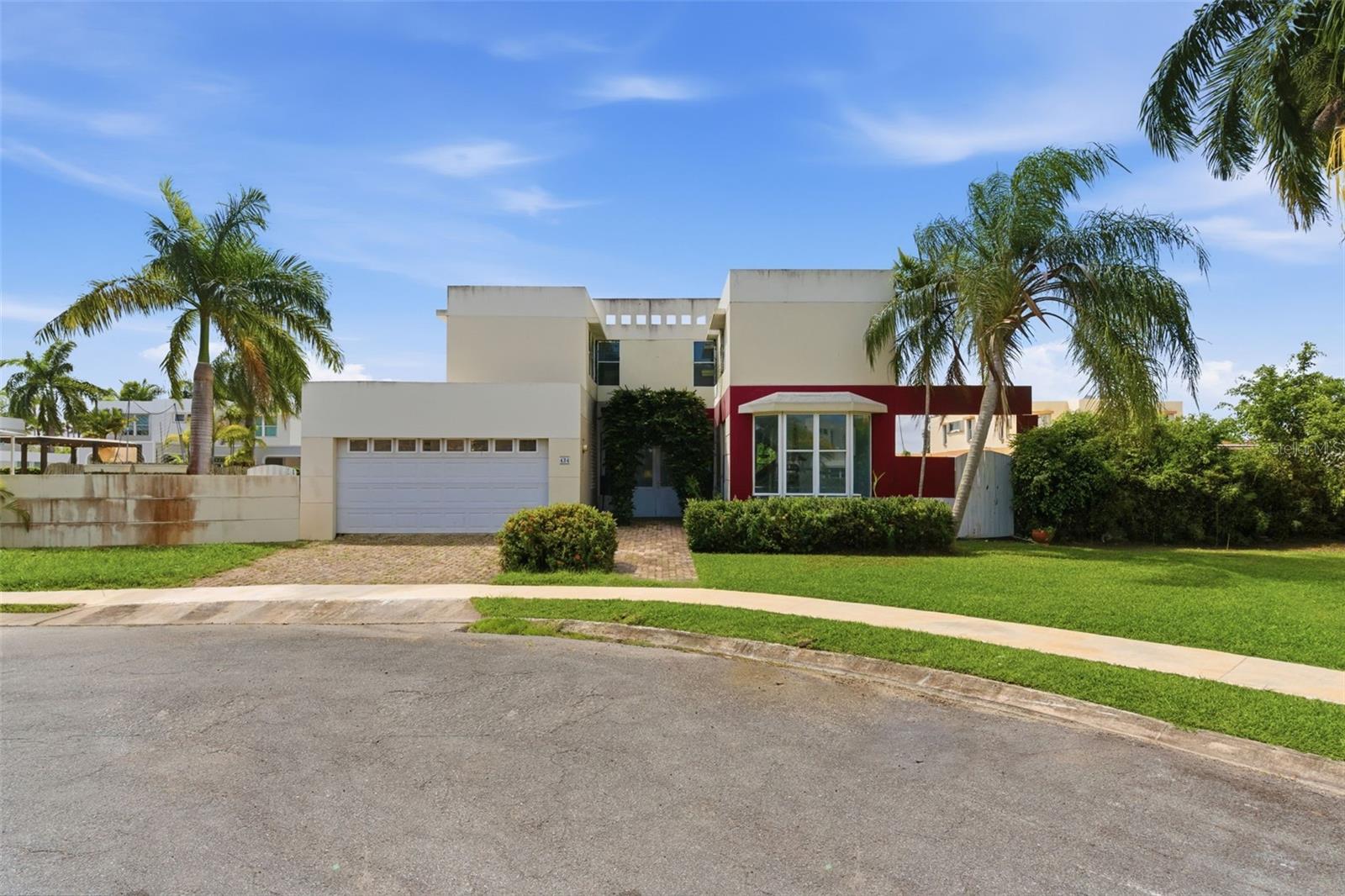 B-6 VIA MORIZ ST. PASEO DEL MAR #434