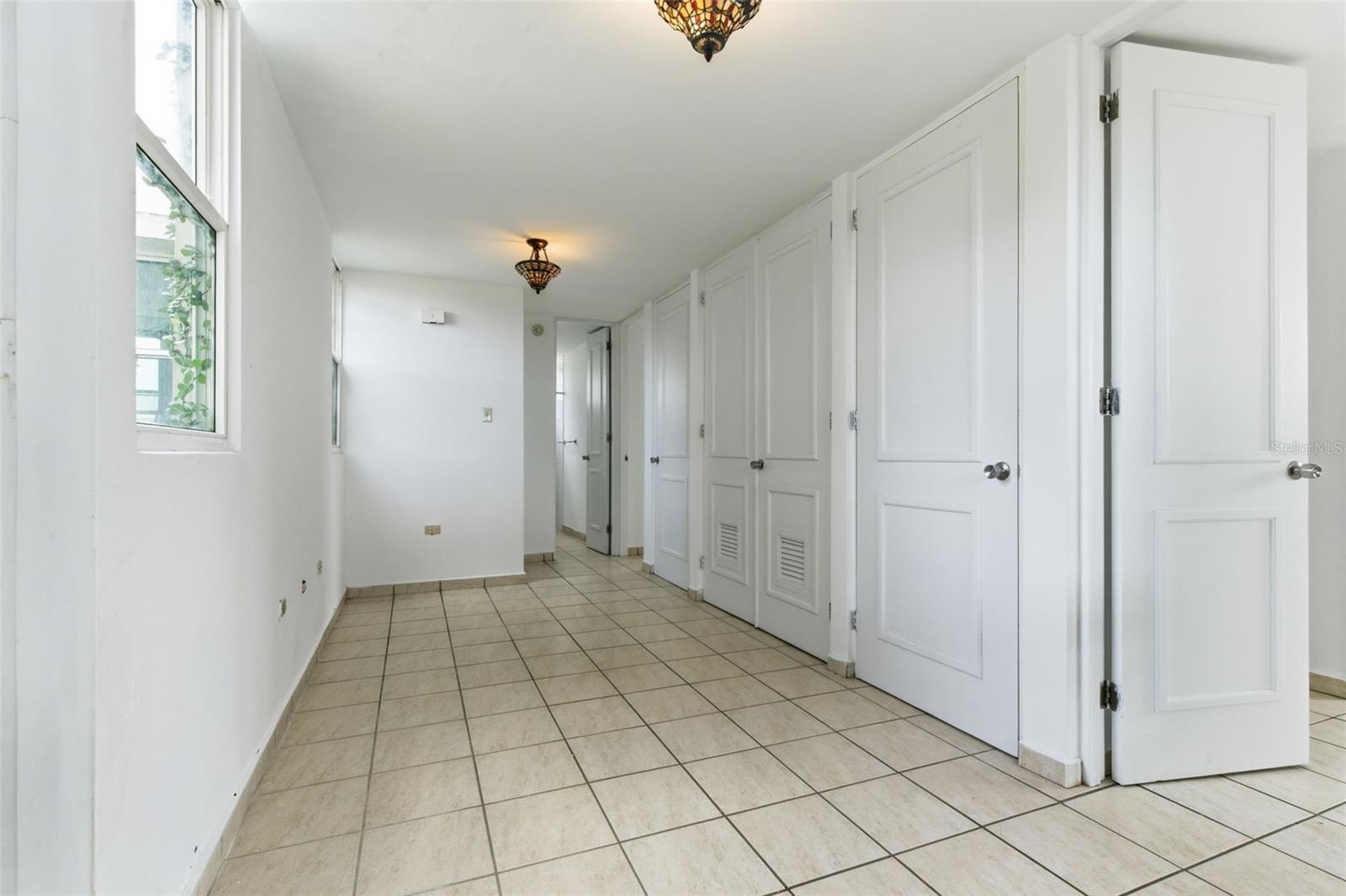 B-6 VIA MORIZ ST. PASEO DEL MAR #434