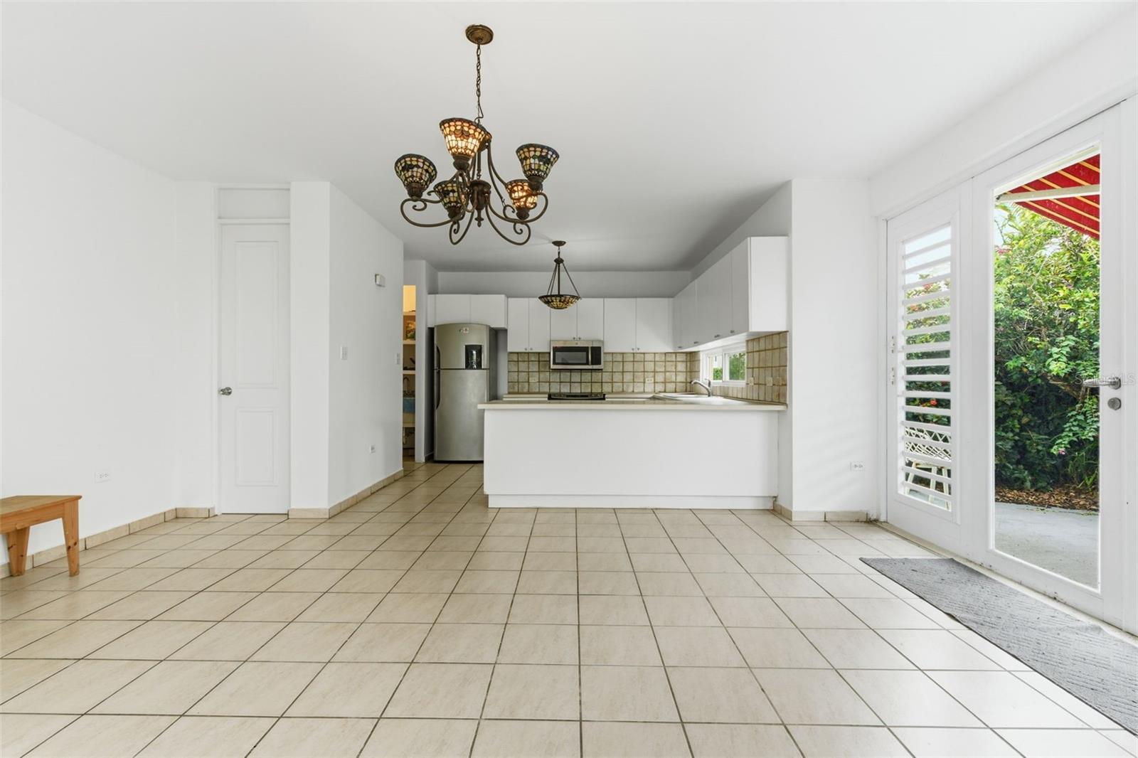 B-6 VIA MORIZ ST. PASEO DEL MAR #434