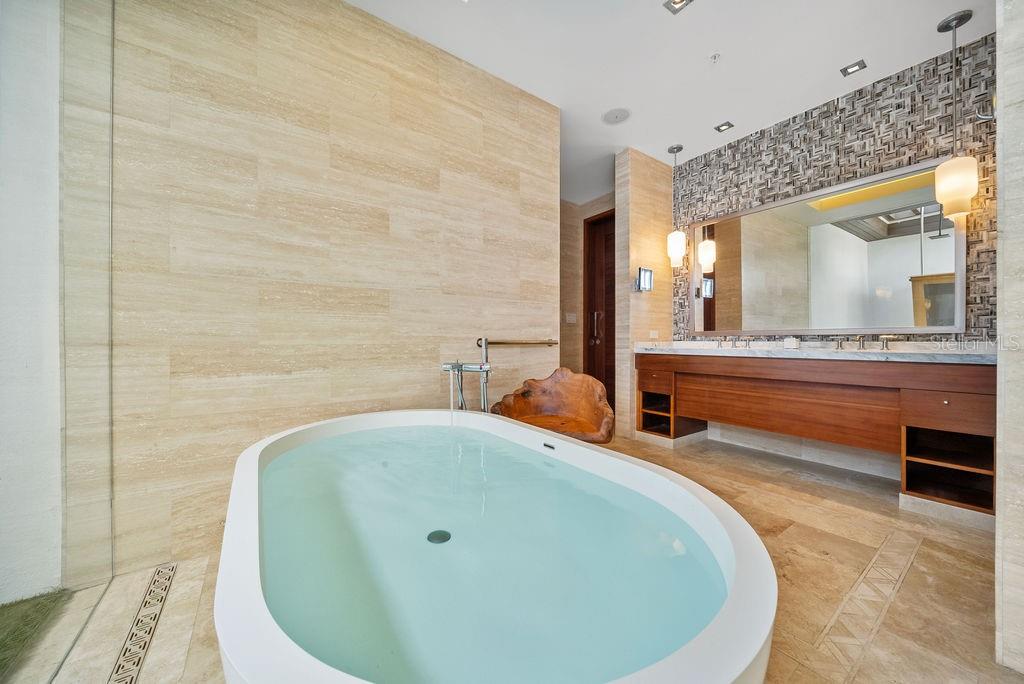 200 Dorado Beach Drive WEST BEACH RESIDENCES #3141-3142