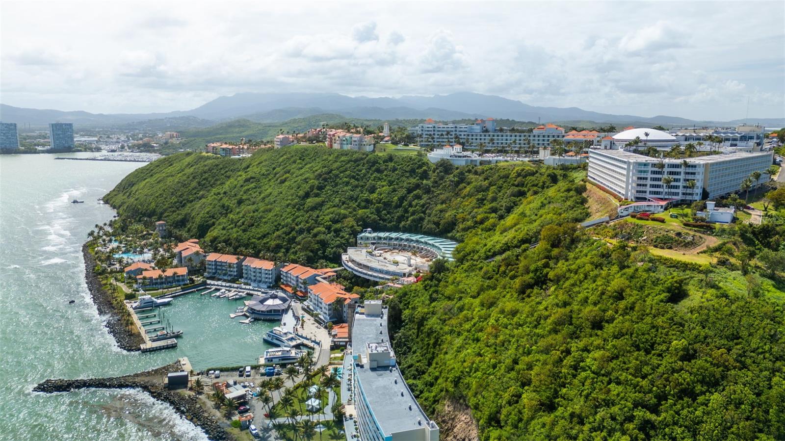 Las Casitas I 1000 AVENUE EL CONQUISTADOR #5214-15-16