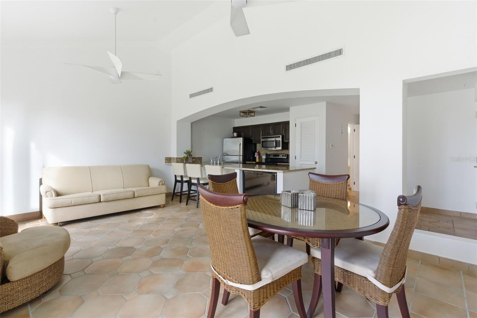 Las Casitas I 1000 AVENUE EL CONQUISTADOR #5214-15-16