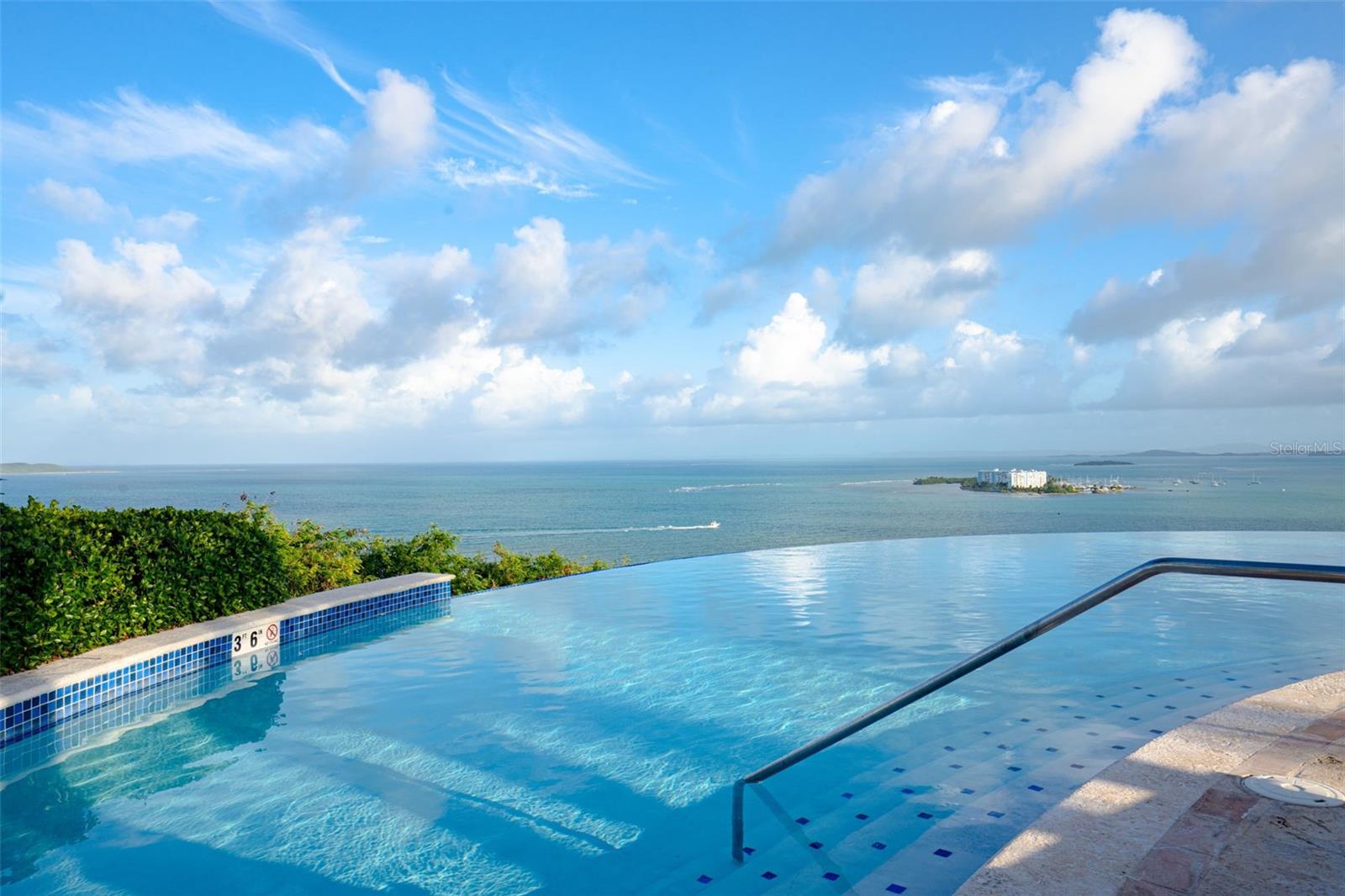 Las Casitas I 1000 AVENUE EL CONQUISTADOR #5241-42-43