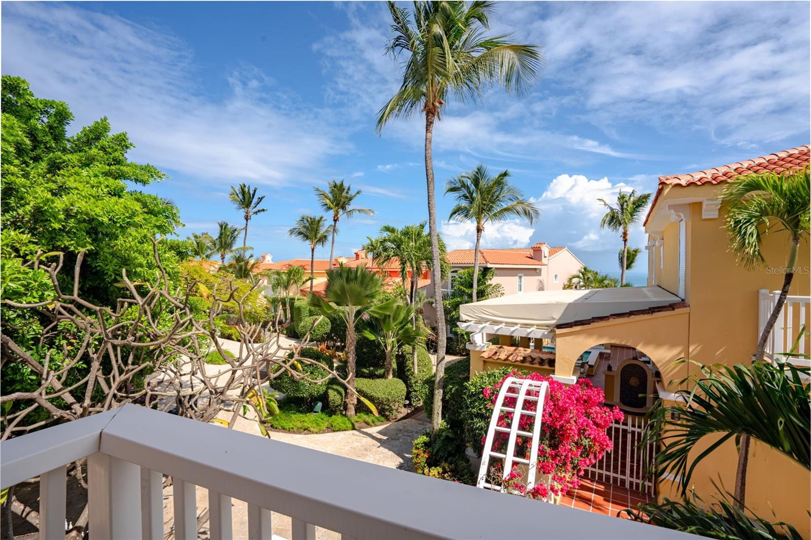 Las Casitas I 1000 AVENUE EL CONQUISTADOR #5241-42-43