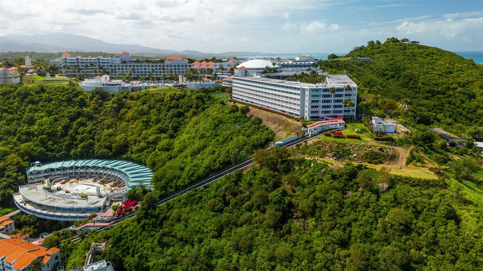 Las Casitas I 1000 AVENUE EL CONQUISTADOR #5241-42-43