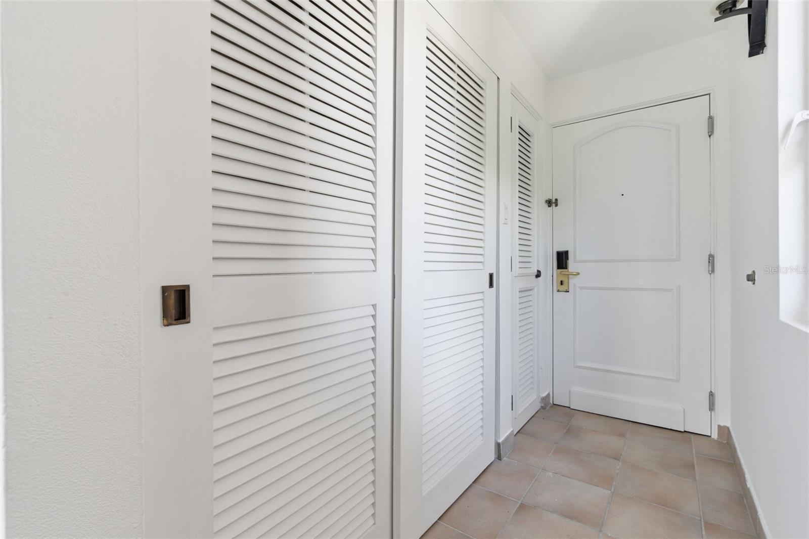 Las Casitas I 1000 AVENUE EL CONQUISTADOR #5241-42-43