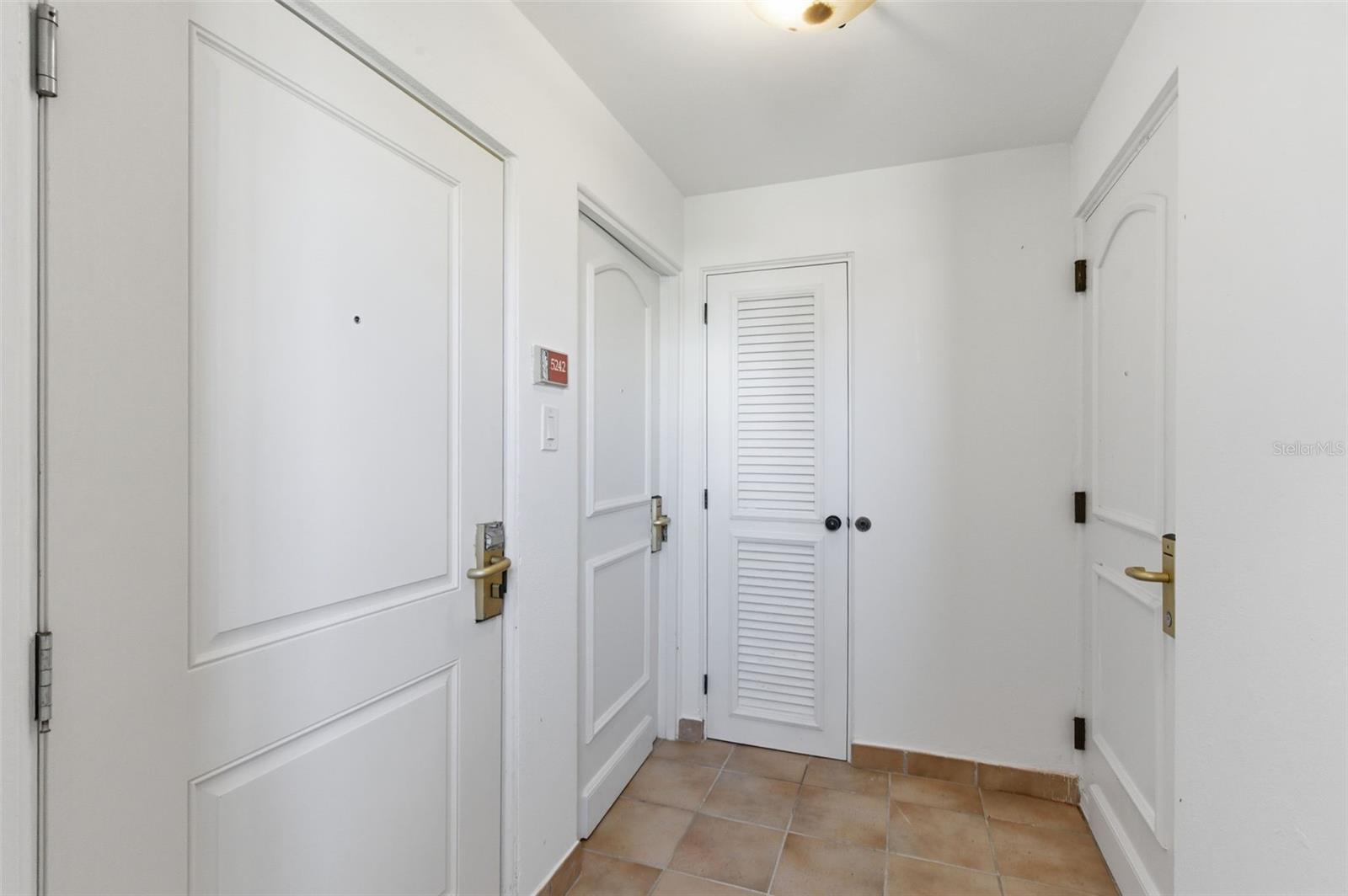 Las Casitas I 1000 AVENUE EL CONQUISTADOR #5241-42-43