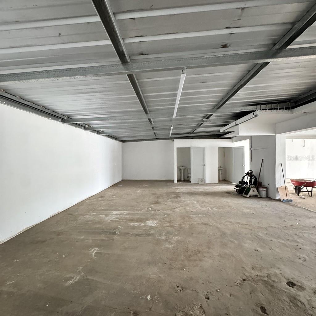 Calle 3 URB. FLAMBOYAN #A-3