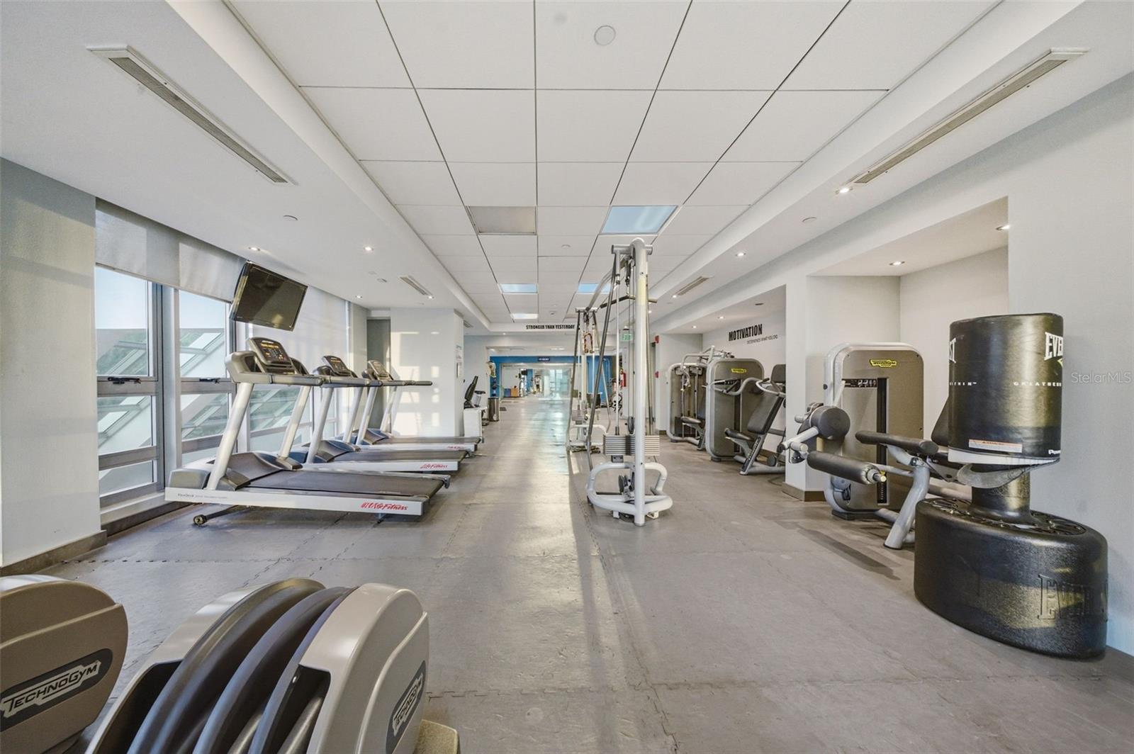 404 AVENIDA DE LA CONSTITUCIÓN #PH 2408