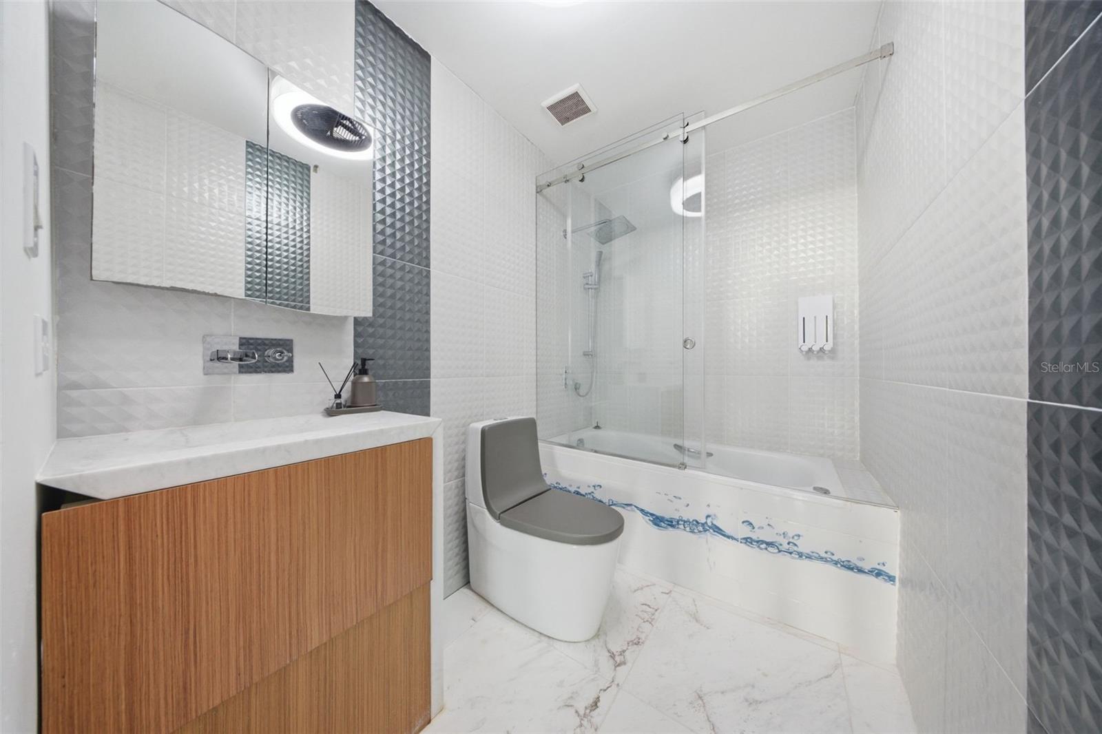 404 AVENIDA DE LA CONSTITUCIÓN #PH 2408