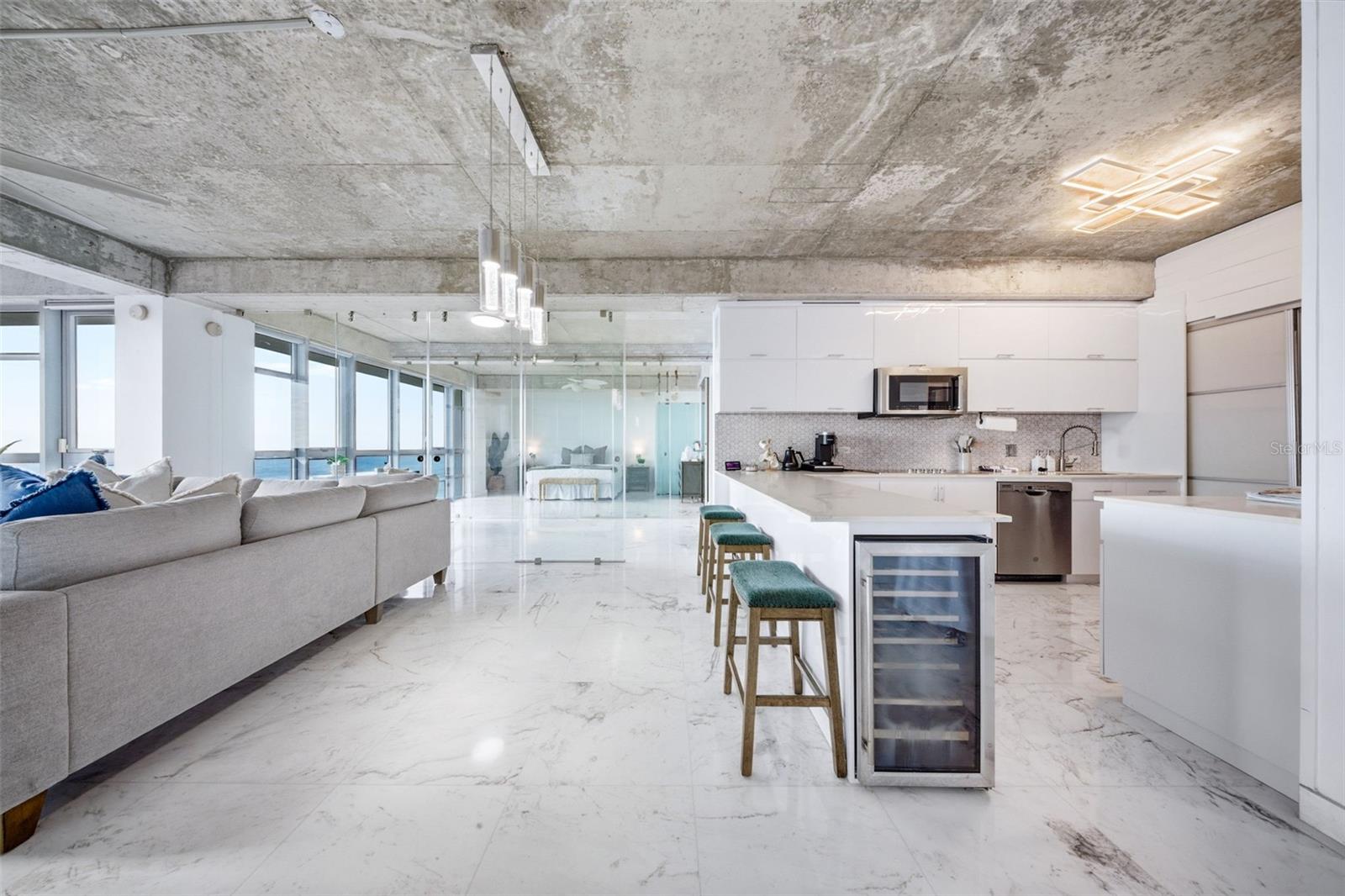 404 AVENIDA DE LA CONSTITUCIÓN #PH 2408