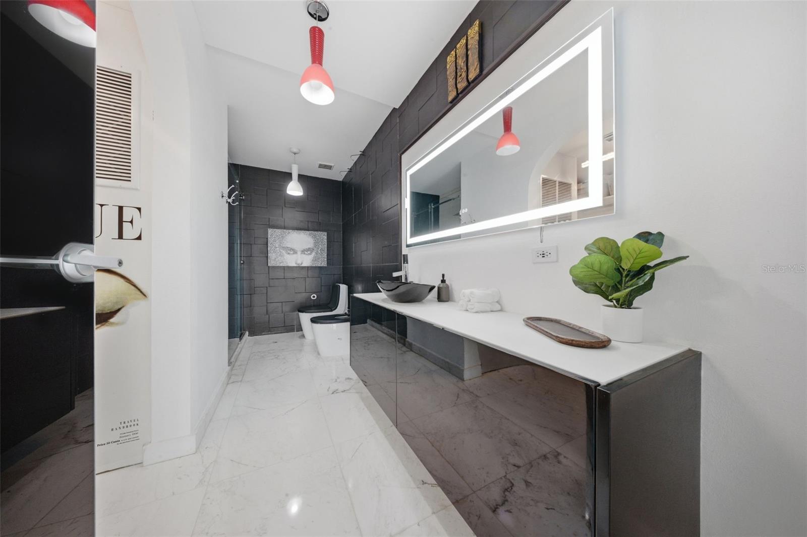 404 AVENIDA DE LA CONSTITUCIÓN #PH 2408