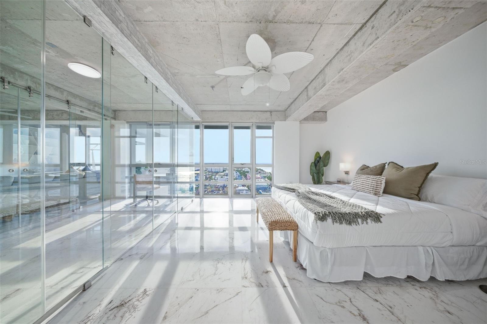 404 AVENIDA DE LA CONSTITUCIÓN #PH 2408