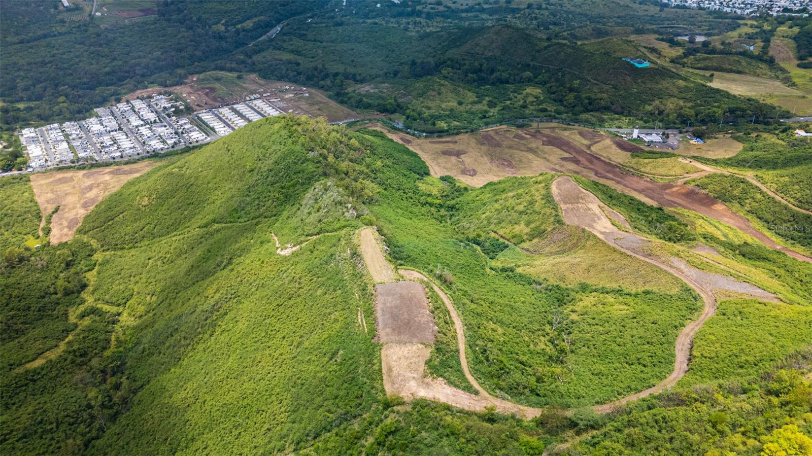 PR-153 KM 10.7 BO. RIO JUEYES