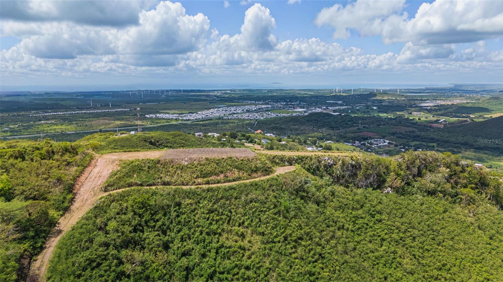 PR-153 KM 10.7 BO. RIO JUEYES