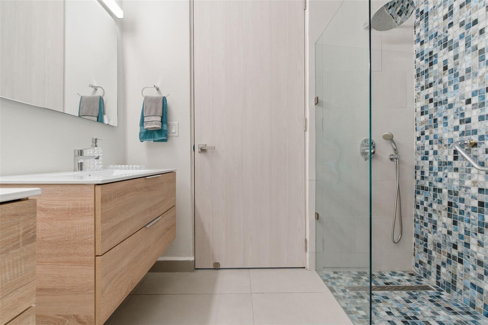 1445 C. MARG BALDORIOTY #921, Edif. C