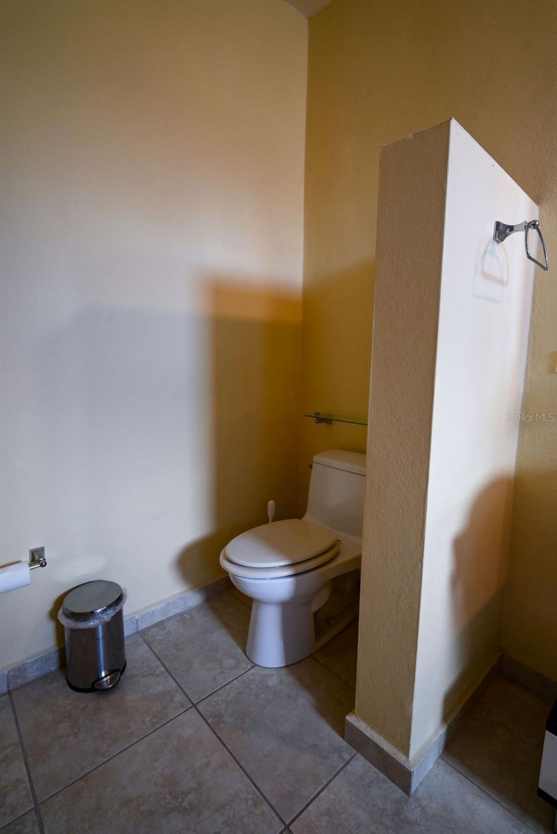 9 PALACIOS DEL ESCORIAL #9-71