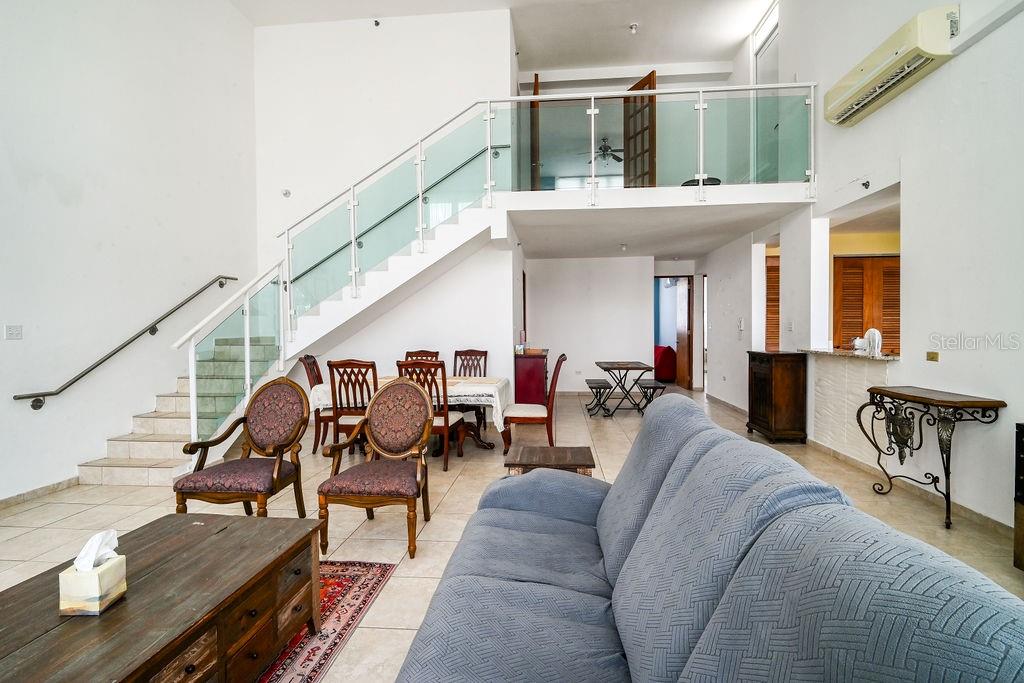 9 PALACIOS DEL ESCORIAL #9-71