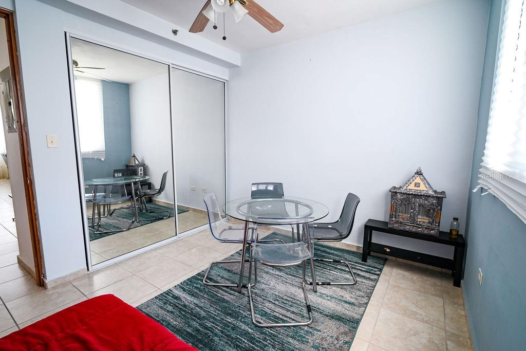 9 PALACIOS DEL ESCORIAL #9-71