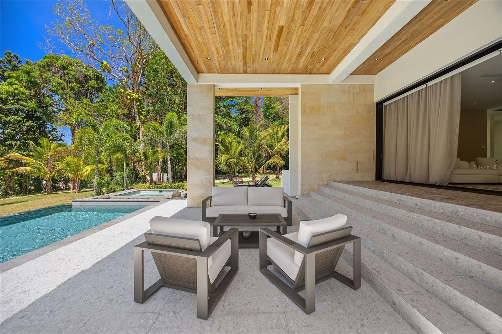 904 VILLA DORADO ESTATES