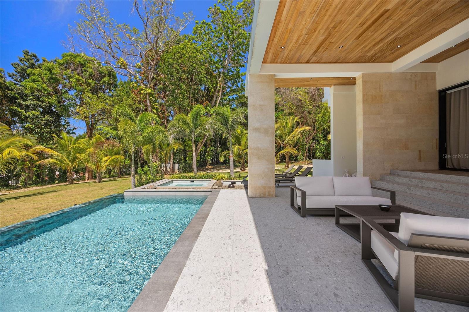 904 VILLA DORADO ESTATES