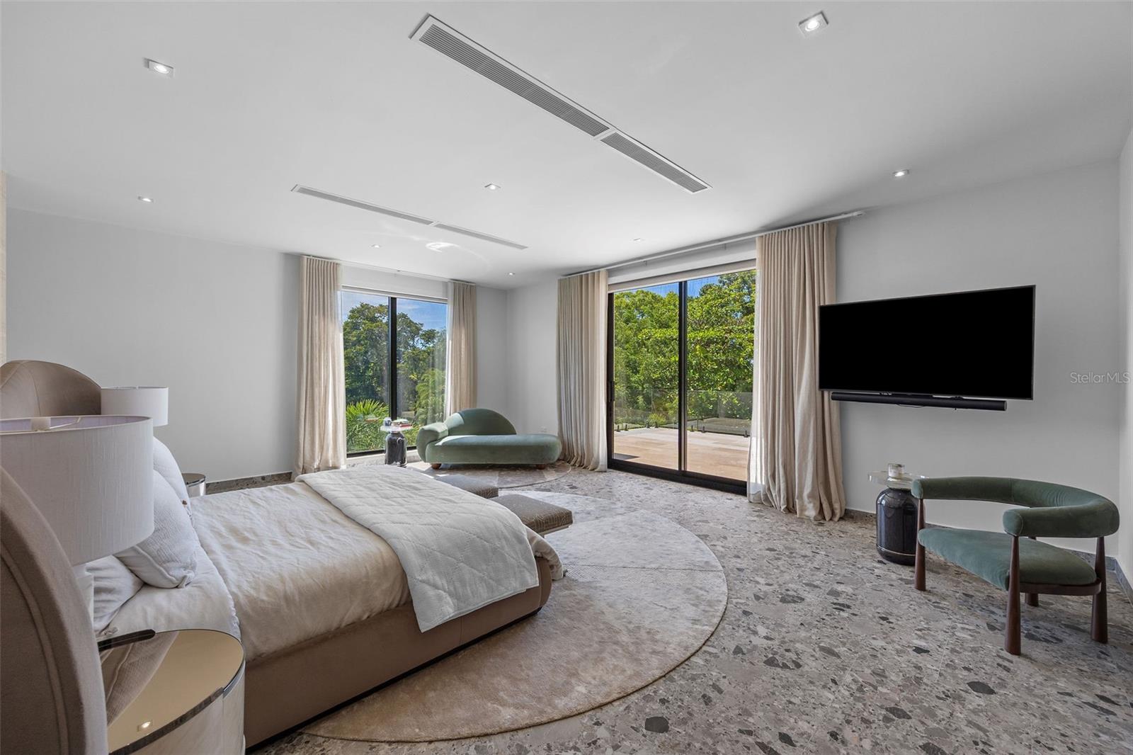 904 VILLA DORADO ESTATES