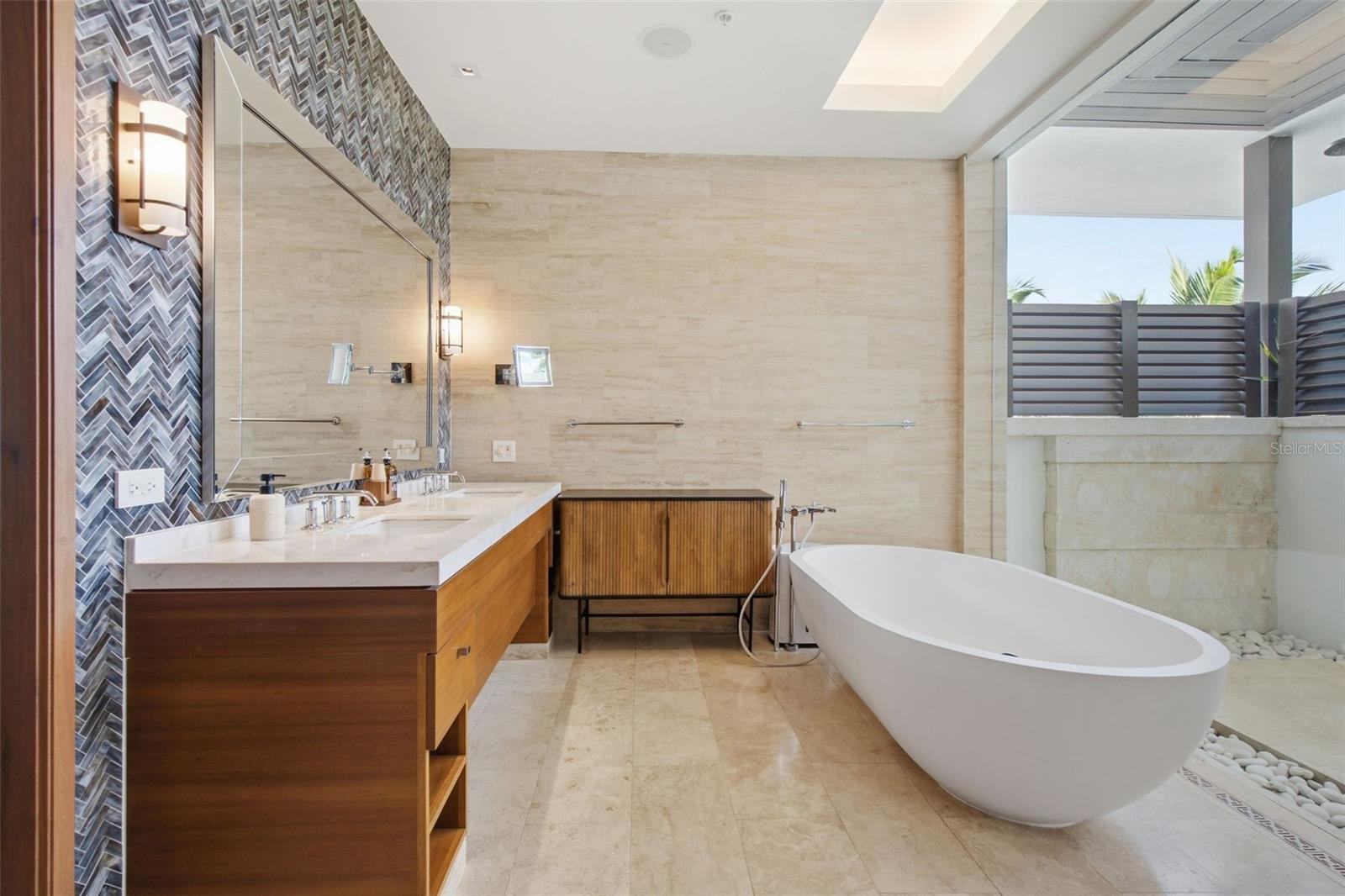 3332-3333 WEST BEACH RESIDENCES #3332-3333
