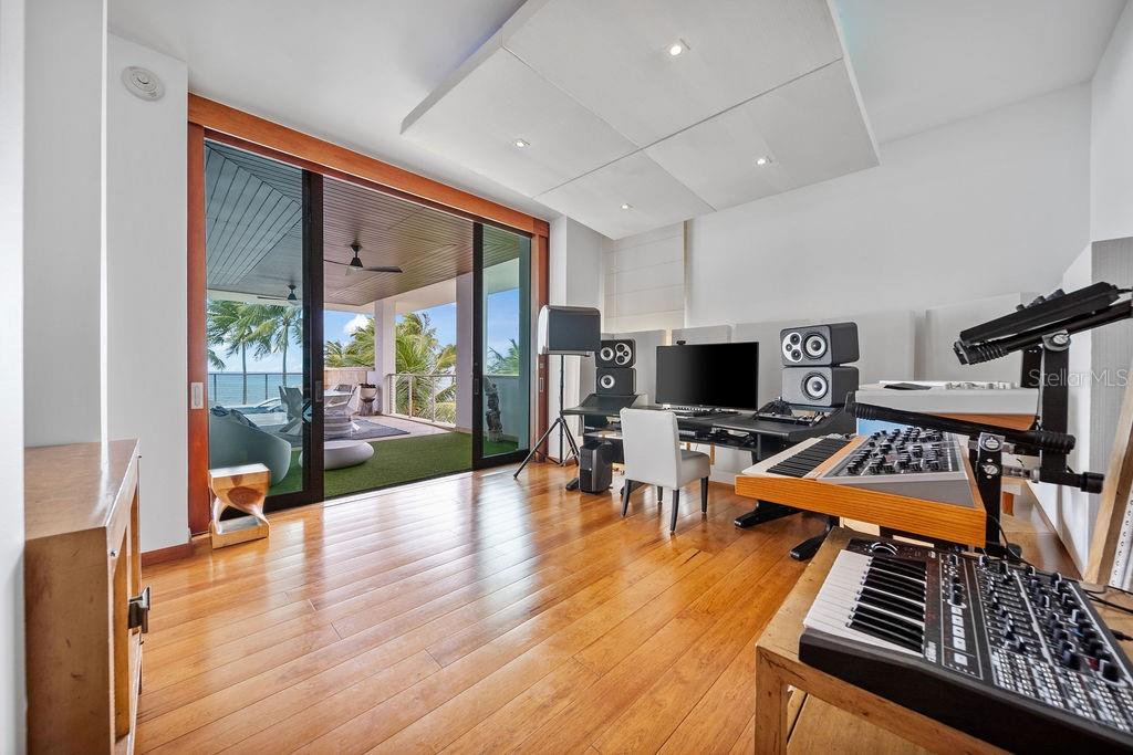 200 Dorado Beach Dr. WEST BEACH RESIDENCES #3141-3142