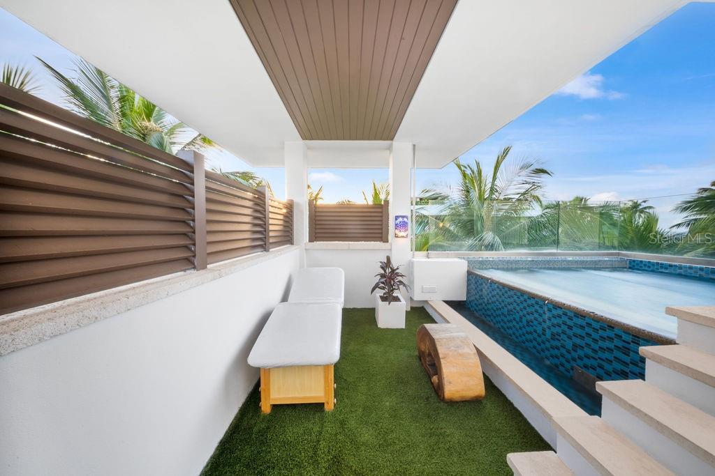 200 Dorado Beach Dr. WEST BEACH RESIDENCES #3141-3142