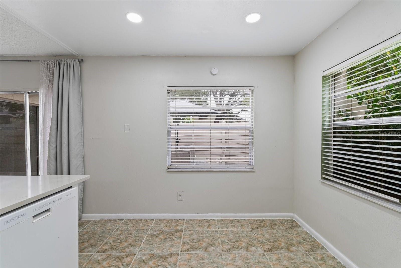 2565 FOREST RUN CT #147A