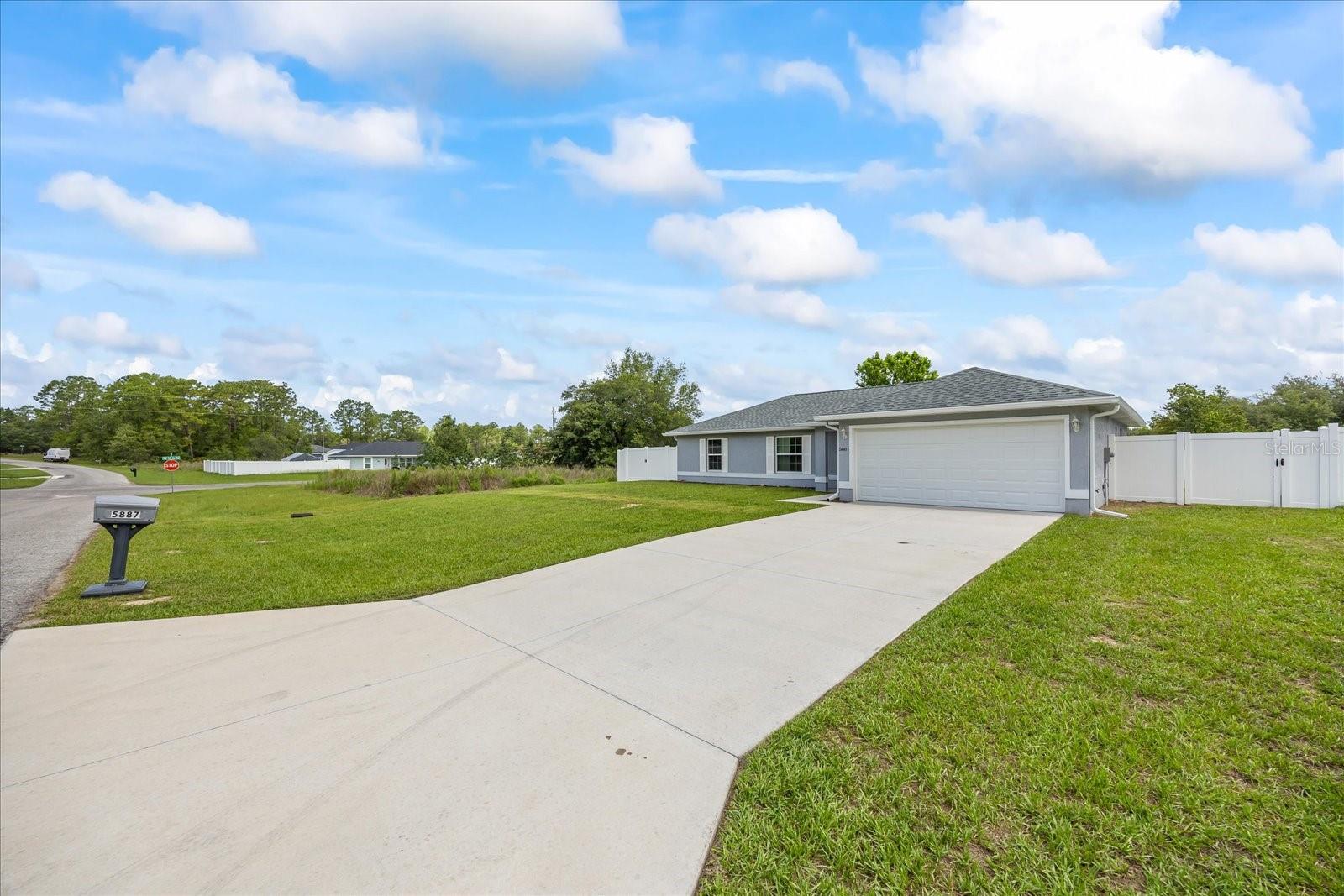 5887 SW 154TH LANE RD