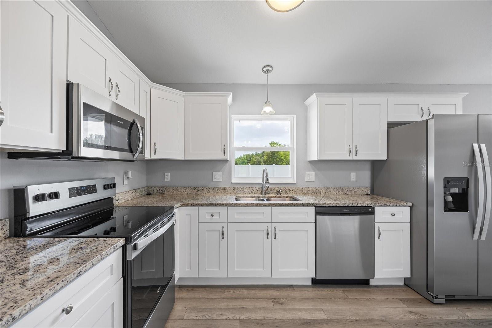 5887 SW 154TH LANE RD