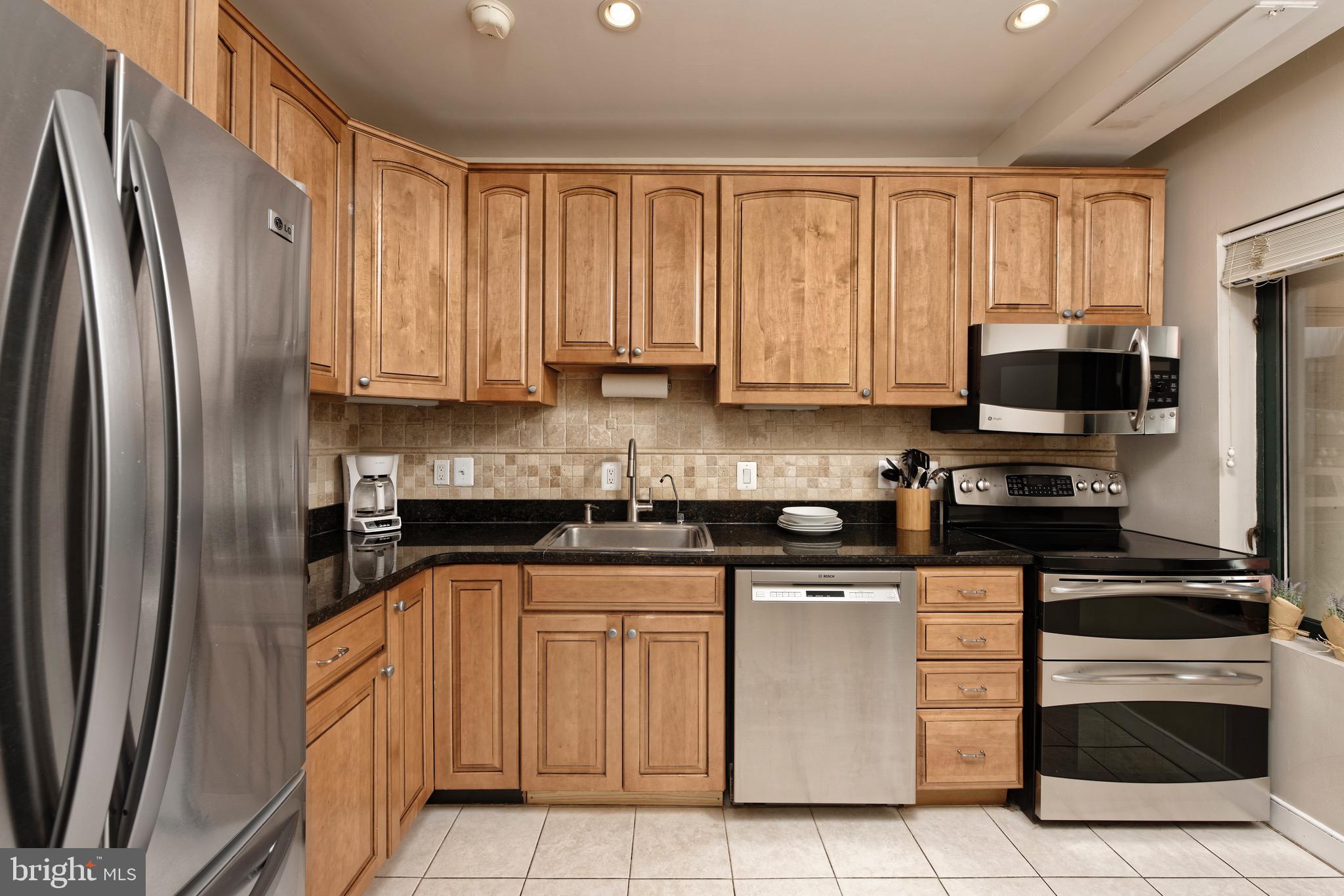 955 26TH STREET NW 201