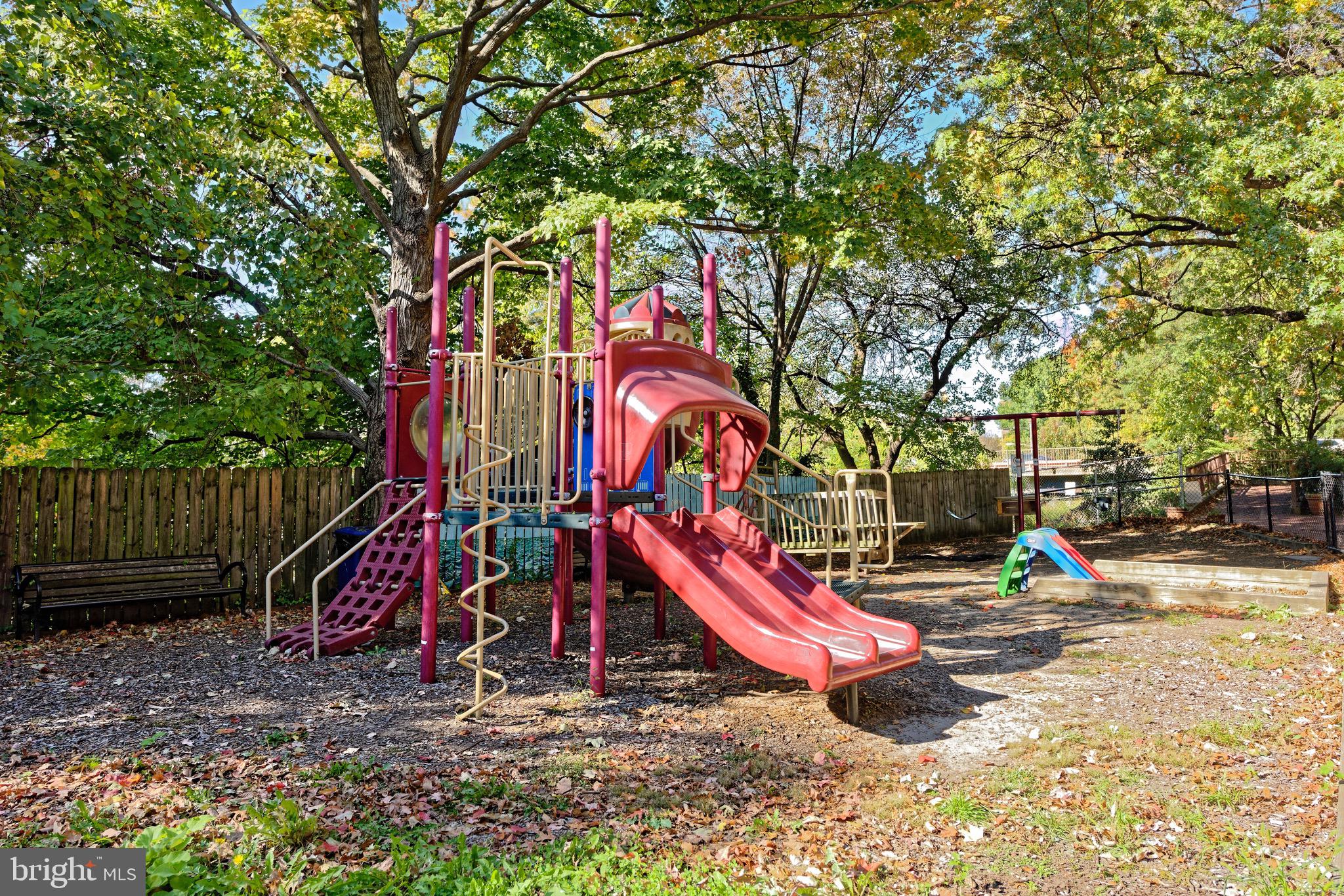 955 26TH STREET NW 201