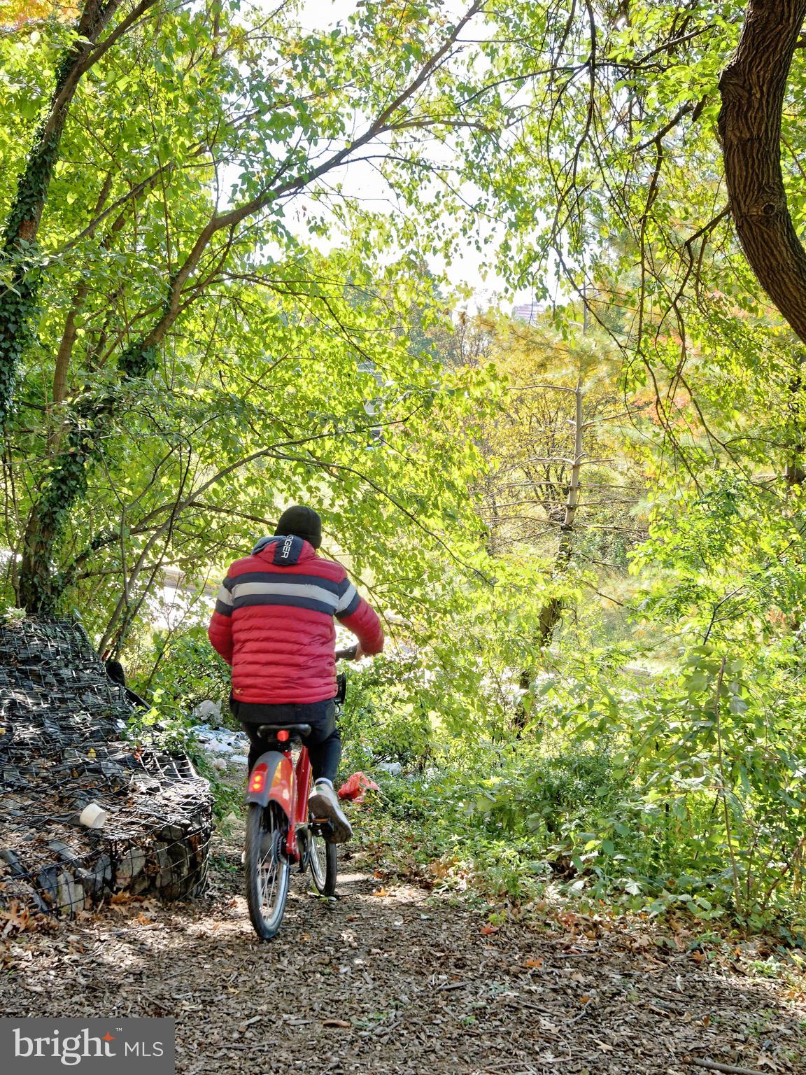 955 26TH STREET NW 201