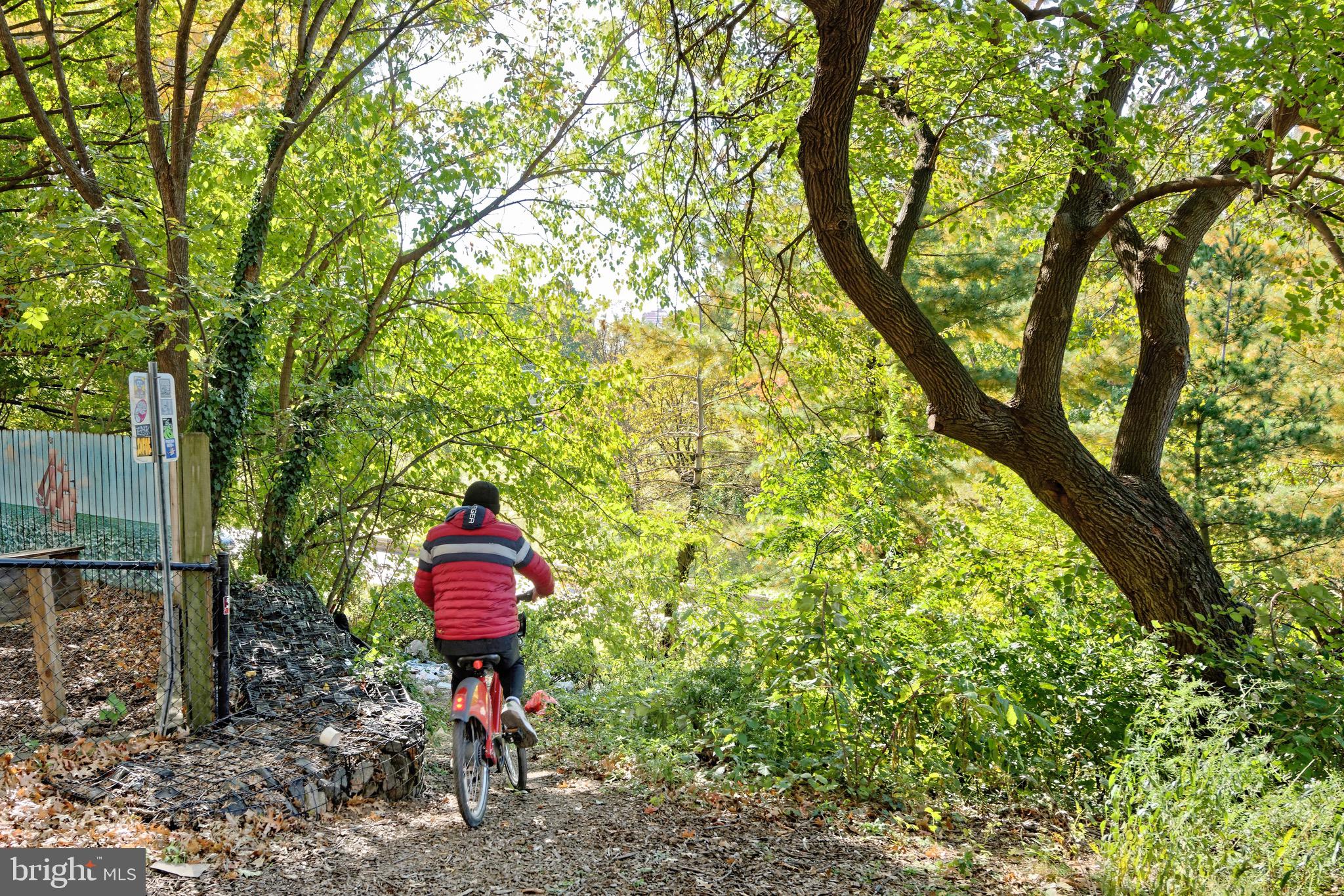 955 26TH STREET NW 201