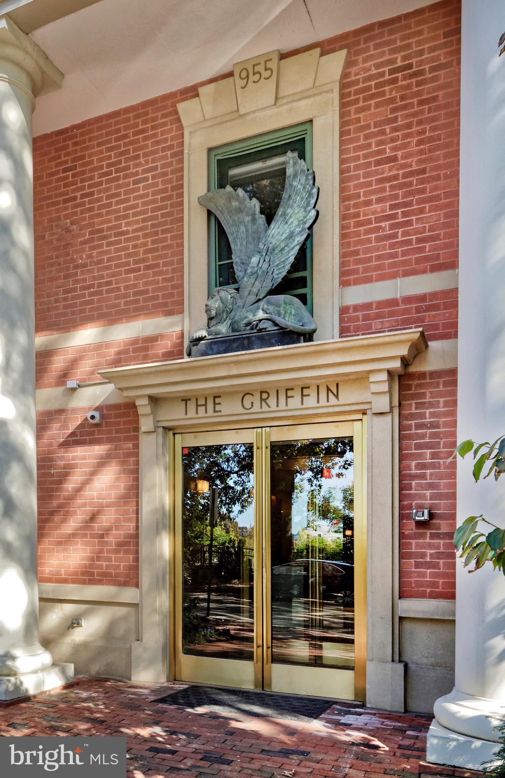 955 26TH STREET NW 201