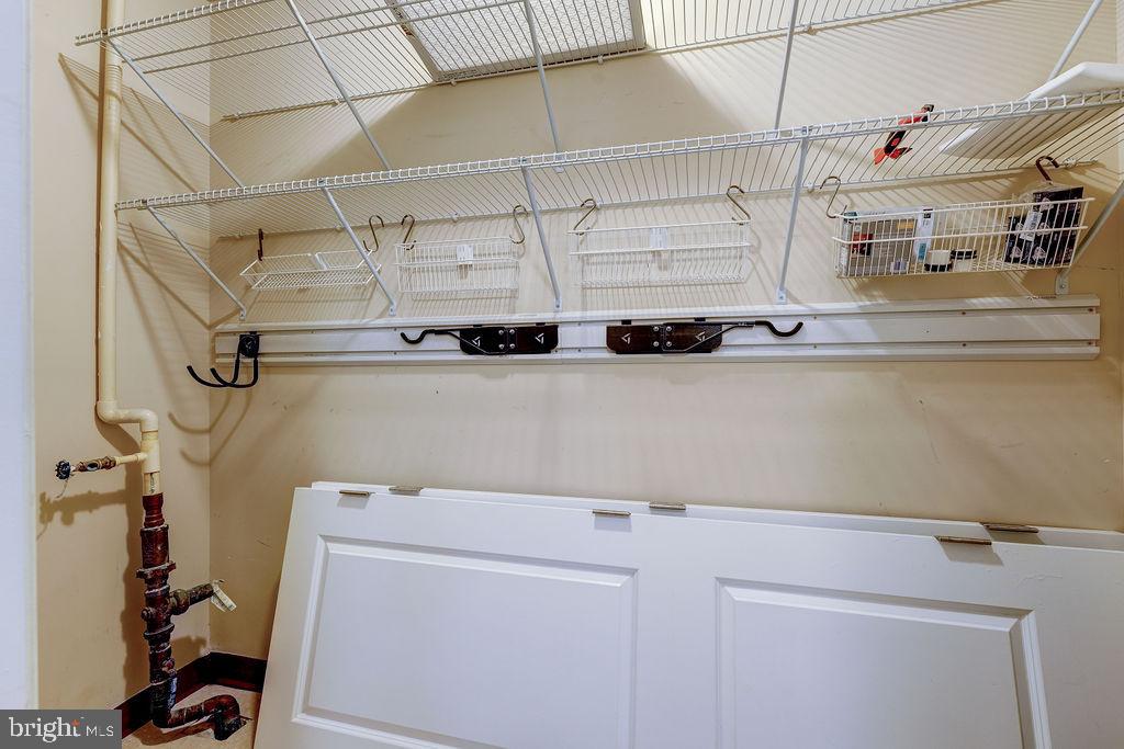 2501 SAYLES PLACE SE 9