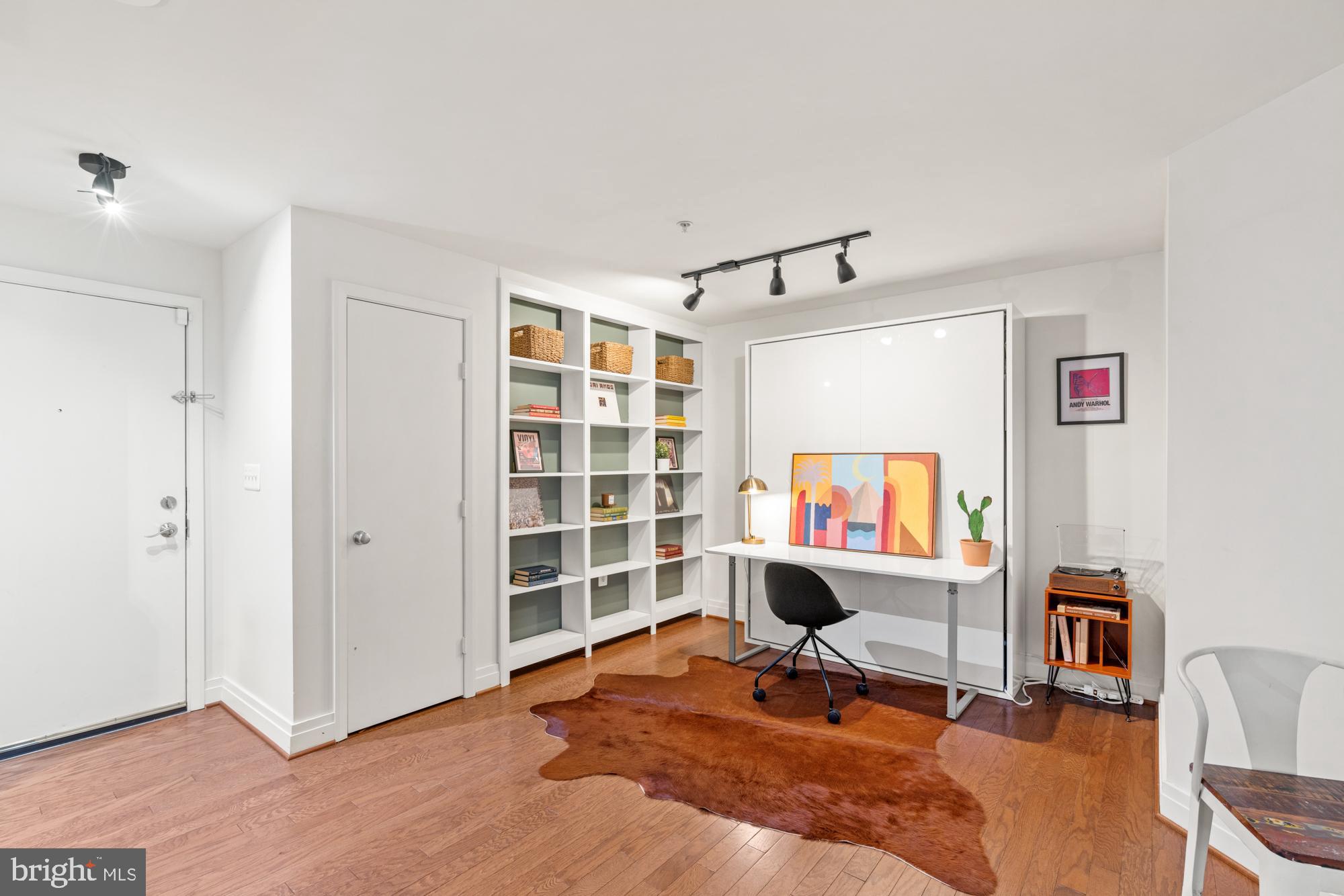 2020 12TH STREET NW T10