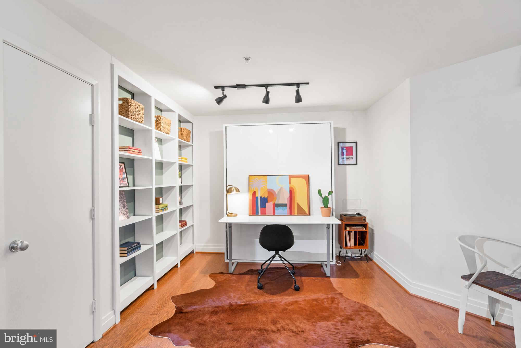 2020 12TH STREET NW T10